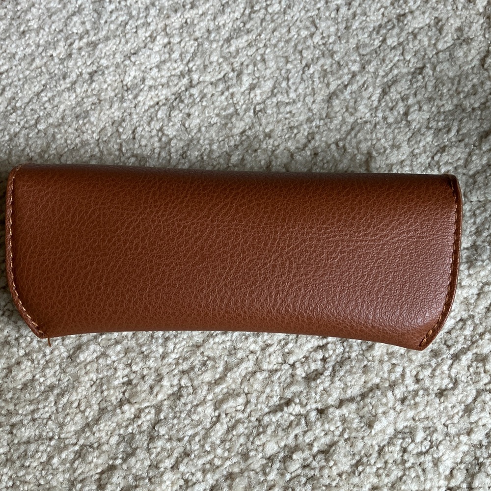 Ray-Ban Tan Leather Sunglasses Case - Picture 2 of 5